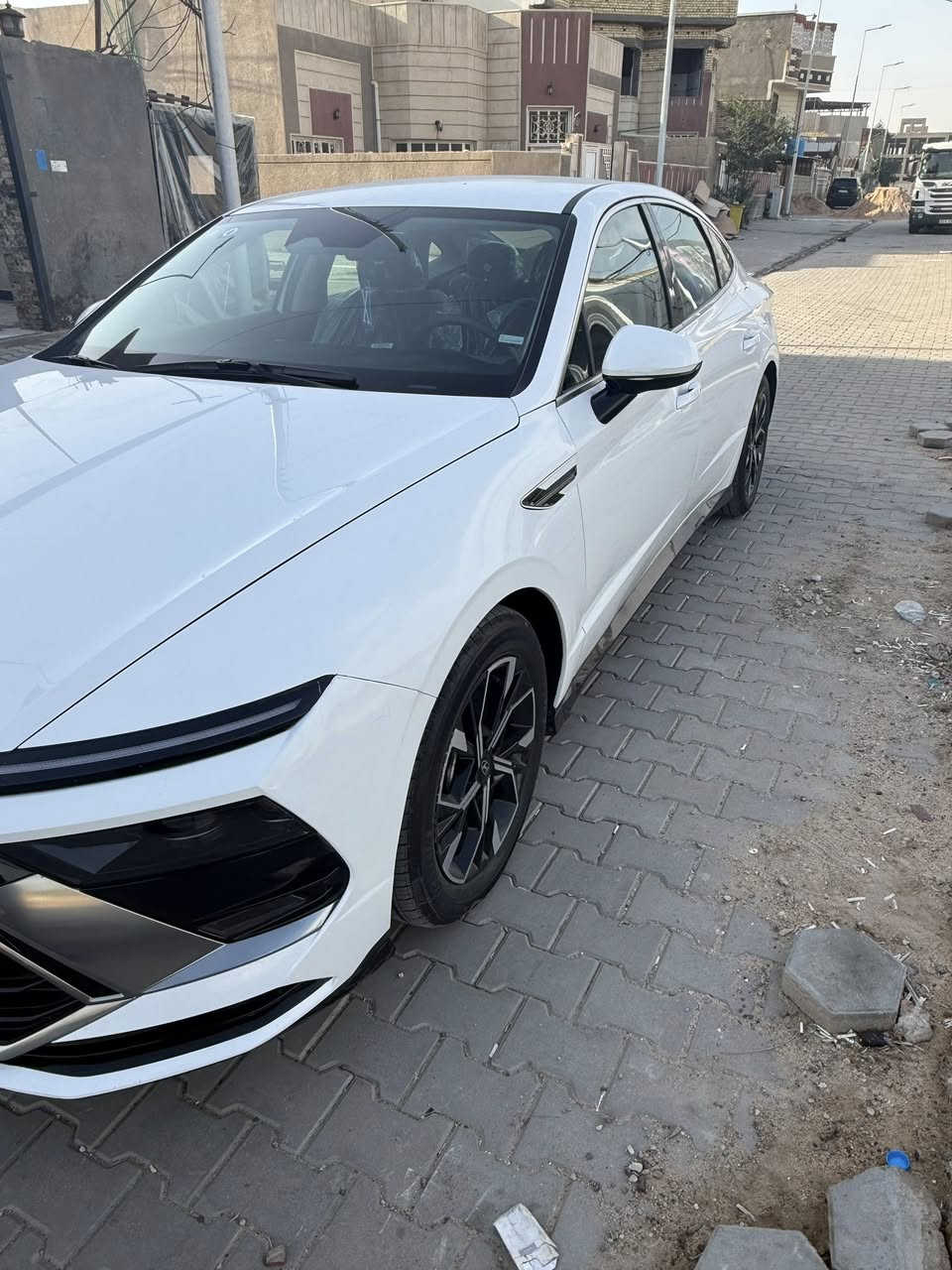 سلام عليكم سوناته  وارد مريكي مديل 25 ماشيه23 الف رقم شهدا بصرة دخول جديد سيارة كما موضح بل صورة الحادث  فقط شغل كله درجه وله سيارة مناقصه شي *********** سعر ١٩٠
