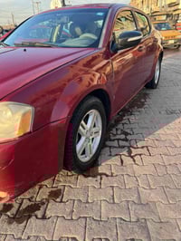 للبيع افنجر 2008  محرك 2400 اربعة سلندر  رقم بغداد مشروع وطني هزة وسنو...