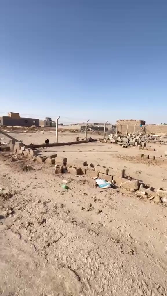قطعه مساحه 250م للبيع
العنوان السيطره القديمة بداية شارع مجمع اللبناني 
واتساب ***********
