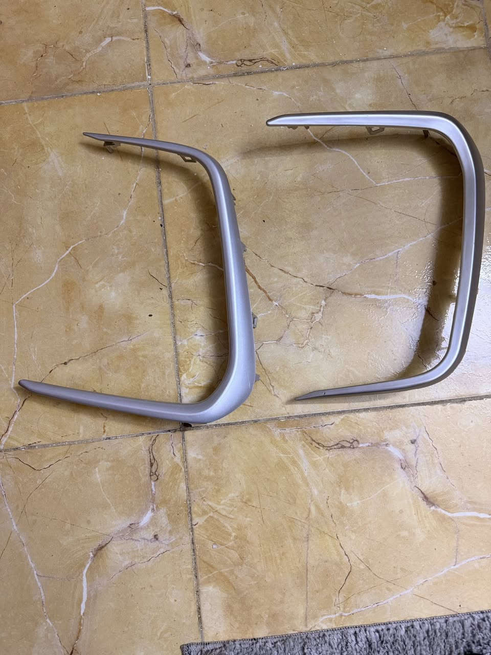 سلام عليكم سيبايه مال كورلا25حيدر سحاره فجوج مال تحويره جدد وحواجب مال شاير مال ساز ترهم كورلا صيني
***********
