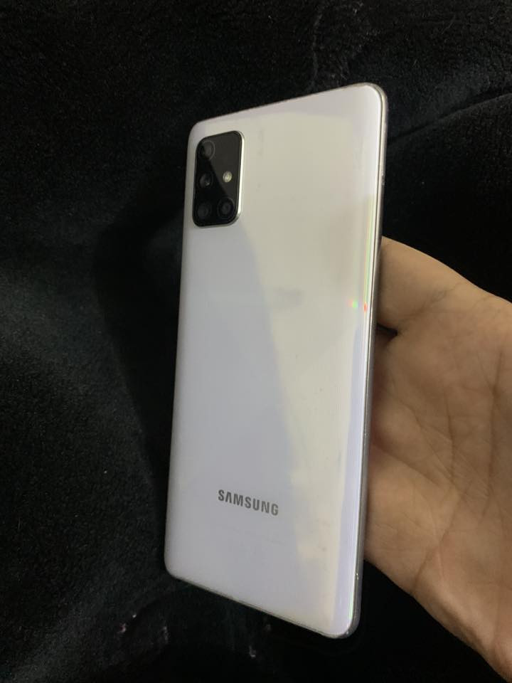 اسلام عليكم (معتاز)تلفوني گلكسي اي71 تلفون اسمع بي بس اغاني ما استعمله تلفون نضيف وجديد  الله شهاد بس جنت اركض وجع مني ونكسرت شاشته وسعر الشاشه٢٥ سعر التلفون75 احسن متاخذلك كوبي. ب80/90هاذ يخبل وكامرته تخبل وجدا حلو  تواصل فقط رقم *********** وحته اذا تريد لاتبدل شاشه لان مماثره عليه مكاني السيديه حي الاعلام
