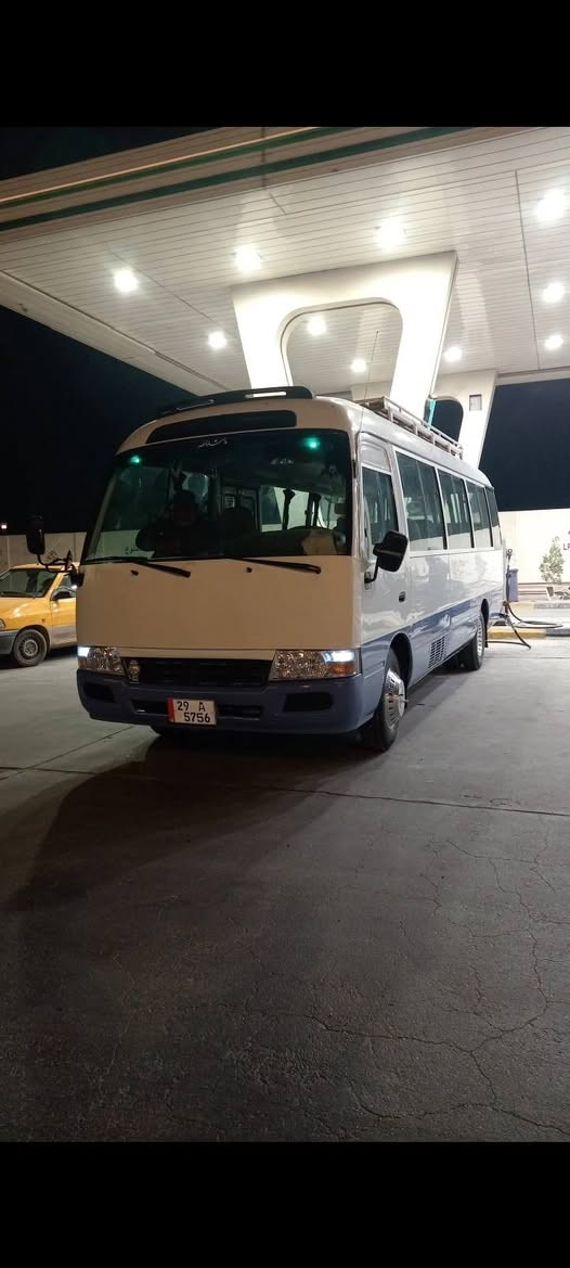 سلام عليكم كوستر ٢٠٠٧ للبيع سياره رقم نكليزي بسمي سنويه ٢٠٣٠ مصفره هيئه وغرامات مكينه وكير اكسل كفاله منضومه تبريد جديده خير من الله تخم تاير جديد سياره غاز بانزين تخم تاير جديد باتري جديد راديتر جديد فاتح ٤ وياله قبل سبوع نافضهن نفض بريك كله جديد  بيهة صبغ ربع ابو الدكمه ليوره بذيل الخلفي درع خلفي سبايدرات سياره خير من الله مكاني بغداد جسر ديالى الجديد *********** السعر ٢١٥ وبيهة مجال قليل
