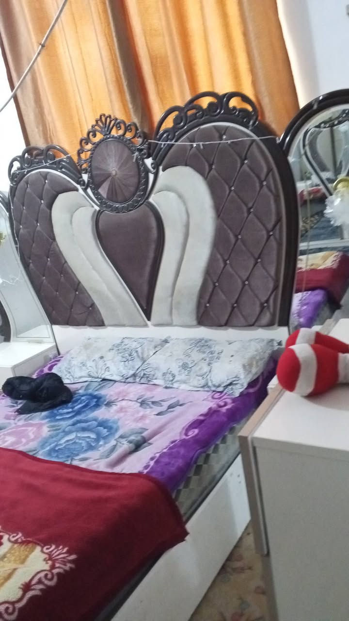 غرفه تركي اي ضرر مابيه
مستعجله عله بيعته سعره 450وبيه مجال


**إذا كنت صاحب هذا الإعلان وتريد حذفه لأي سبب، رجاءا أرسل رسالة إلى الدعم الفني**