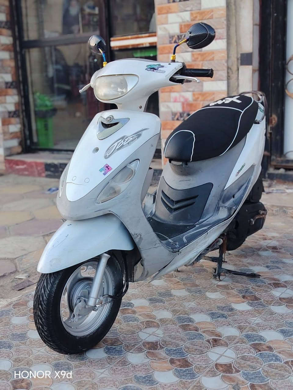 السلام عليكم 
ماكس منغولي للبيع دراجه نضافة فول بوشة50 سلف هندر كهربائيات كلهه شغالة نكرة بكل وقت شلعه ومعدل طيران تجي تطلع بيهه وتشوفهه بعينك المكان ناصرية مركز السعر550 وبيهه مجال التواصل خاص او***********
