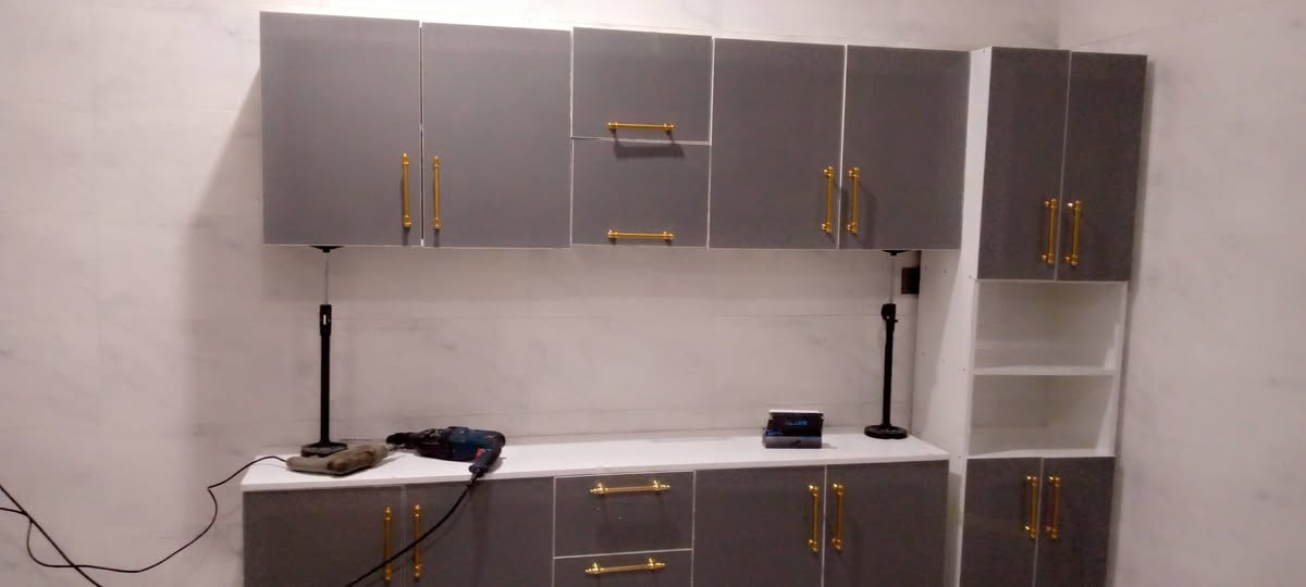 اغراض منزليه للبيع في قضاء الرمانه التواصل خاص او على واتساب ***********
