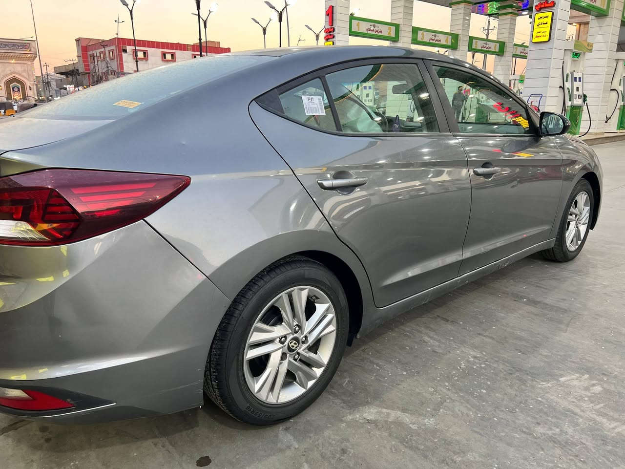 سلام عليكم
النترا موديل 2020 للبيع بغداد بسمي
لون رصاصي فول السيارة الكير محور At
مكينة 2000 دوش لا تبخير ولا تنقيص 
تحكم ستيرن شاشة كامره خلفيه حساسات 
رادار تدفئة كشنات نقطة عمياء 
حادثها موضح بصور  بيه شبر صبغ فقط والباقي كفاله عامه من تبديل وصبغ وشخوط
ماشيه 45 mi مكينة كير صدر تبريد مكفول مابيها اي نقص جاهزه من كل النواحي شرط سونار 
السعر 133
الرقم ***********
عنواني بغداد
