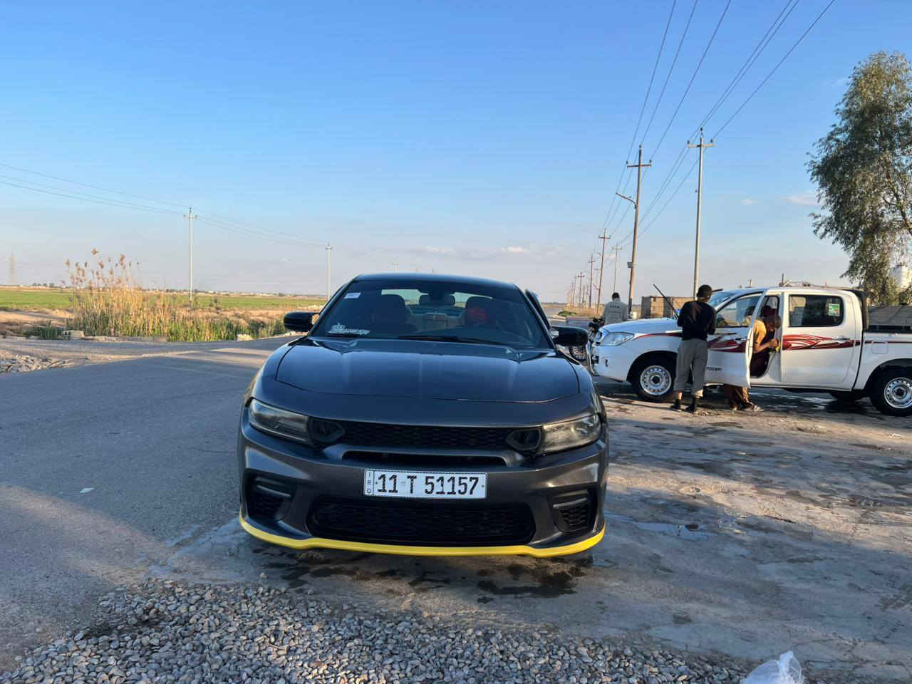 سلام عليكم جارجر موديل 2016 رقم بغداد دولي بسمي  سياره جديده بدون ضرر بيه مكانات صبخ أثر جراد كير محرك كفاله مكينه 3600 صدر امامي خلفي جديد
سياره فول موصفات عدا الفتحه
1بصمه تشغيل عن بعد 
2كشنات جليد كهربائي 
3 تحكم ستيرن
4ويل 20 تخم تاير جديد 
شاشه كبيره+كامره
حساسات خلفيه
كير طياره 
منضومه زنون 
كروس سرعه
داخل كاربون
جناح خلفي 
محدد سرعه 
سعر (157) وبيه مجال للبيع أو مراوس 
مكاني ديالى وقم ***********
