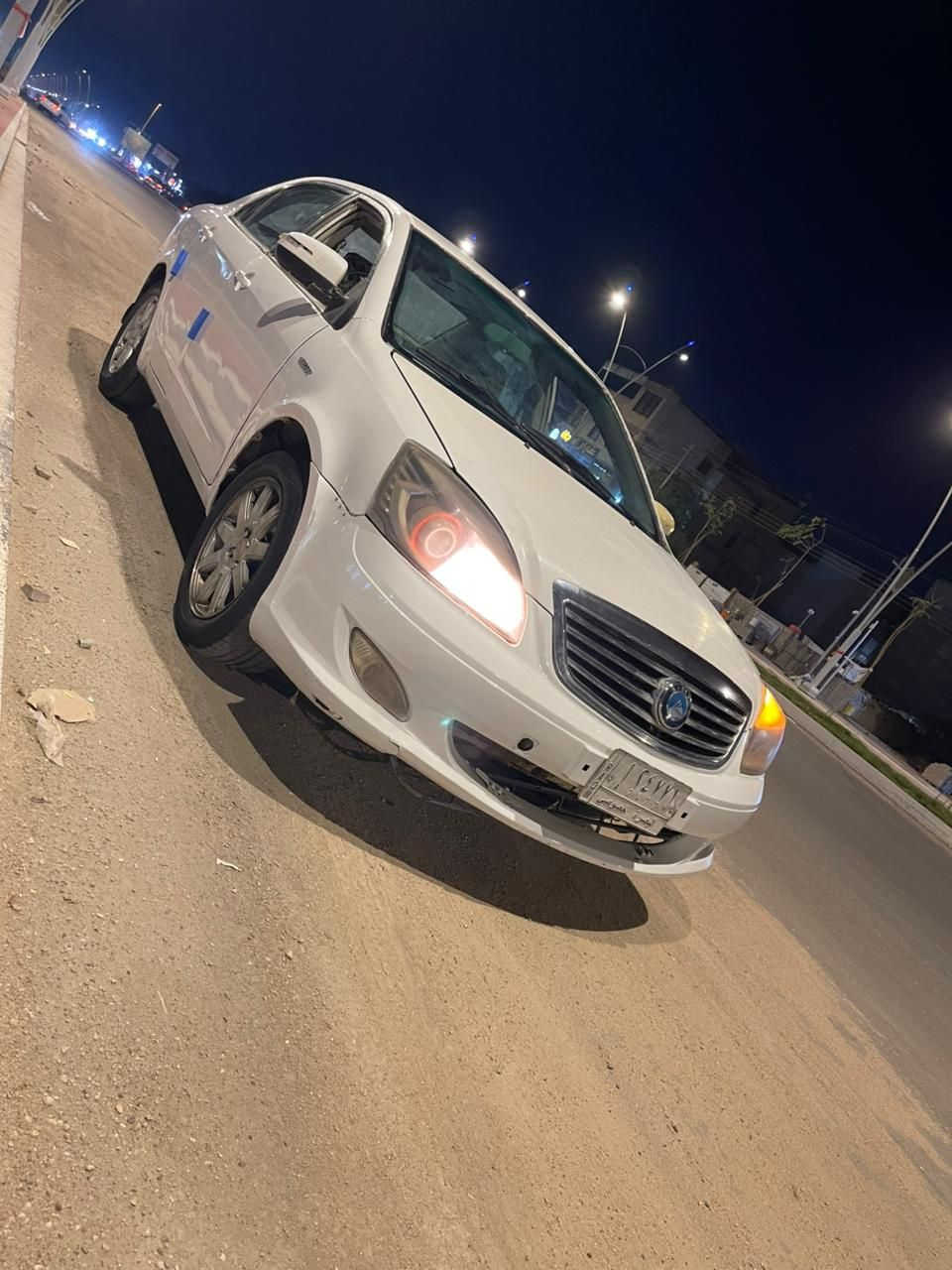 جيلي موبل 2013 مكينه وكير كورلا رقم بصره بيها صبغ حزام جماليه بدون ضربه تبريد شغال بس نقص غاز شرط تحويل مكاني بصره السعر 40وبيها مجال ***********
