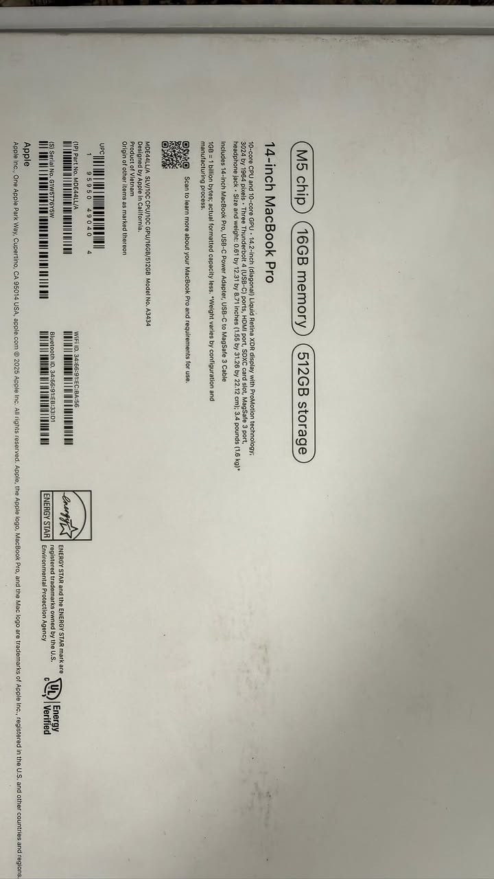 Macbook pro m5
512 GB Hard
16 GB Ram
14 inch
Battery 100%
مشحونه فقط 11 مره بعدها بالضمان لون فضي 
السعر بالخاص للتواصل
***********
