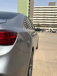 فورتي موديل 23 وارد امريكي حادثها فقط بنيد صبغ نفسه باب السايق بي صبغ ...