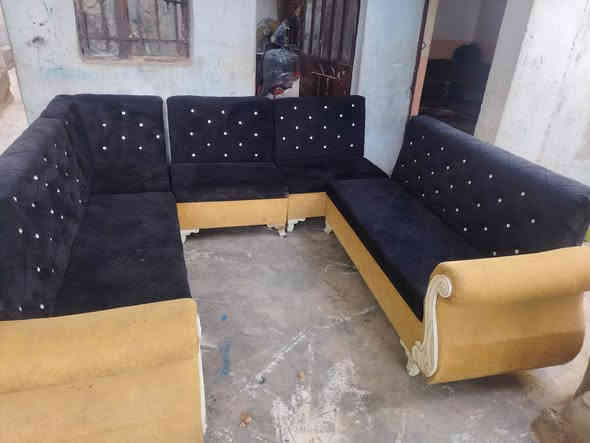 لبيع قنفات حرف L سعر ١٧٥وبي مجال حك الجيه ***********
