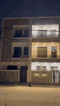 🏡 بيت تونات عدد 2 - 50 متر – 3 طوابق ✨ فول تصميم مودرن جاهز للسكن  🔹 ي...