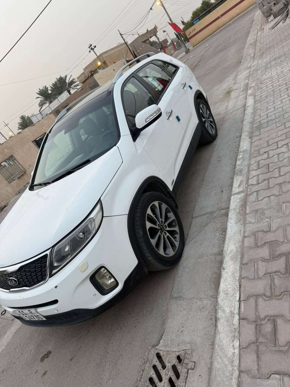 اني مكلف ب نشر سورنتو موديل 14 لون ابيض فول مواصفات  1/1 مكينه 6. / 7 راكب. خليجي رقم بغداد    عنوان بغداد قريه العشره 

  الانتصال ***********
