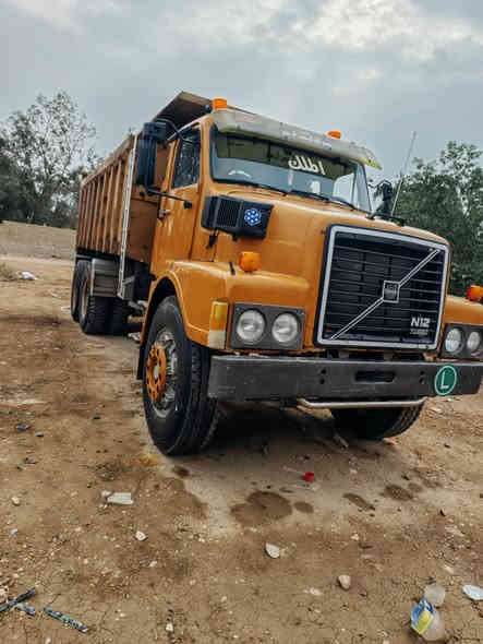 سلام عليكم فالفو البيع قلاب موديل 81 رقمها بغداد ألماني سنويه الـ 28 محرك وكير+مجموعه مكفولات تخم تاير جديد +دوشمه +تبريد مكفوله شرط التحويل 
***********
***********
