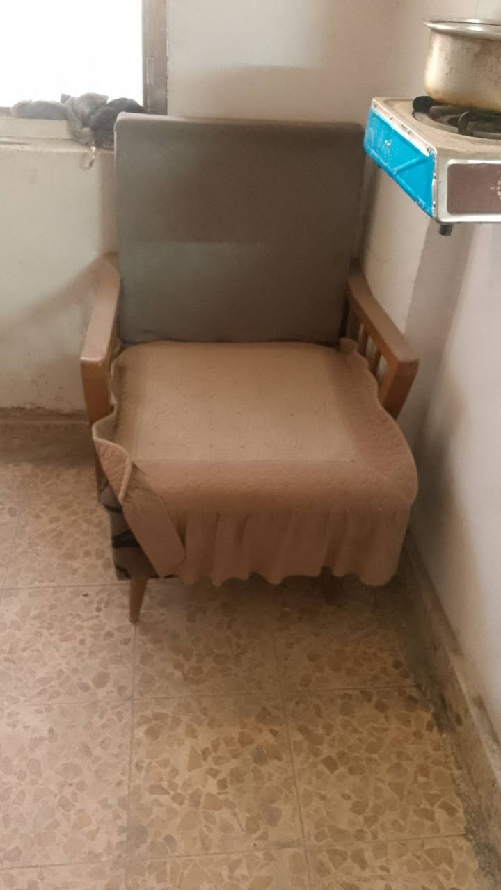 هذاني البيع قيم حك الله وتعال اخذهن  مكان كراده كم ساره رسل خاص وجاوبك


**إذا كنت صاحب هذا الإعلان وتريد حذفه لأي سبب، رجاءا أرسل رسالة إلى الدعم الفني**