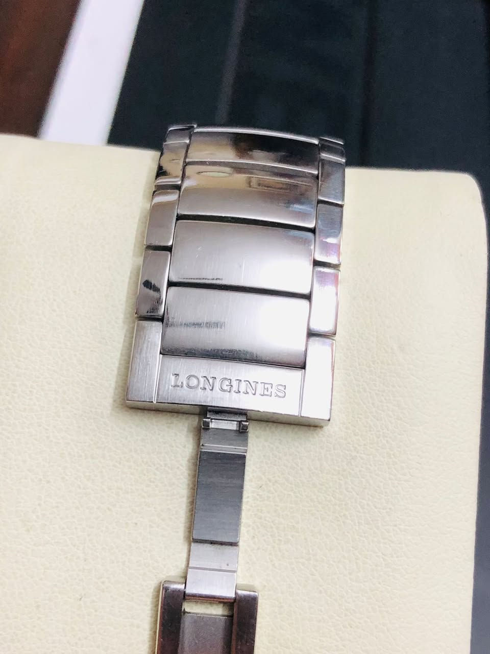 ساعة  لونجين أوبوزيشن ( Longines) 
سويسري اصلي / اوتماتيك 
المعدن مصنوع من الفولاذ 
زجاج من الياقوت الأزرق 
للاتصال ***********
