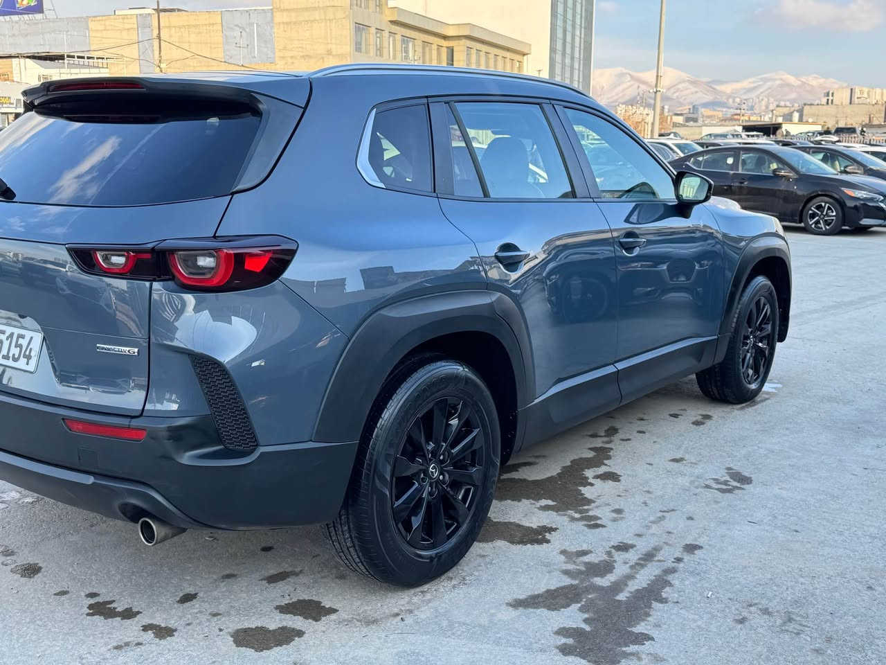 مازدا CX_50
2023  
٢ پارچەی  بۆیاخە
ڕەنگی چیمەنتۆی
مواصفات PREFEERT PLAS
لایت زینۆن ، ویل کڕۆم ، پانۆارامە، ڕادار ، ئاوینە ڕادار ، ئاوینە ئیشارات ، دەسک بصمە ، کوشن هیتەر ، سوکان ڤۆلیوم ، سوکان تەلفون ، بصمە ، بریک بصمە ، کوشن جلد ، شاشە ، SPORT ، صندوق جگ ، بگ لایت لید ، کامیرە
ـ4x4
مەکینە 2.5 بێتۆربۆ
بۆ زانیاری زیاتر کۆمینت یان پەیوەندی بکە ☎️. 
*********** 
190 مەجال السليمانية, العراق
