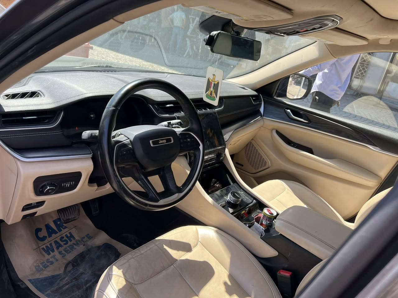 جيب كراند شيروكي موديل ٢٠٢٢
محرك ٦ سلندر 
لمتد فول مواصفات 
تشغيل عن بعد 
رادار
بانوراما 
كشنات vip لون بيجي مميز 
توقف ذاتي 
كامرات داخليه و خارجيه 
حساس بالمري 
خزن ميموري
تدفئه و تبريد كشنات 
ماشيه ٥٤ الف ميل 
رقم اربيل باسمي 
الحادث : جاملغ ايمن ومبدل بلاد بدون صبغ 
فقط ربع البنيد 
بدون دواخل ايرباكات سليمة 
السعر ٣١٠ 

عنوان بغداد 
***********
