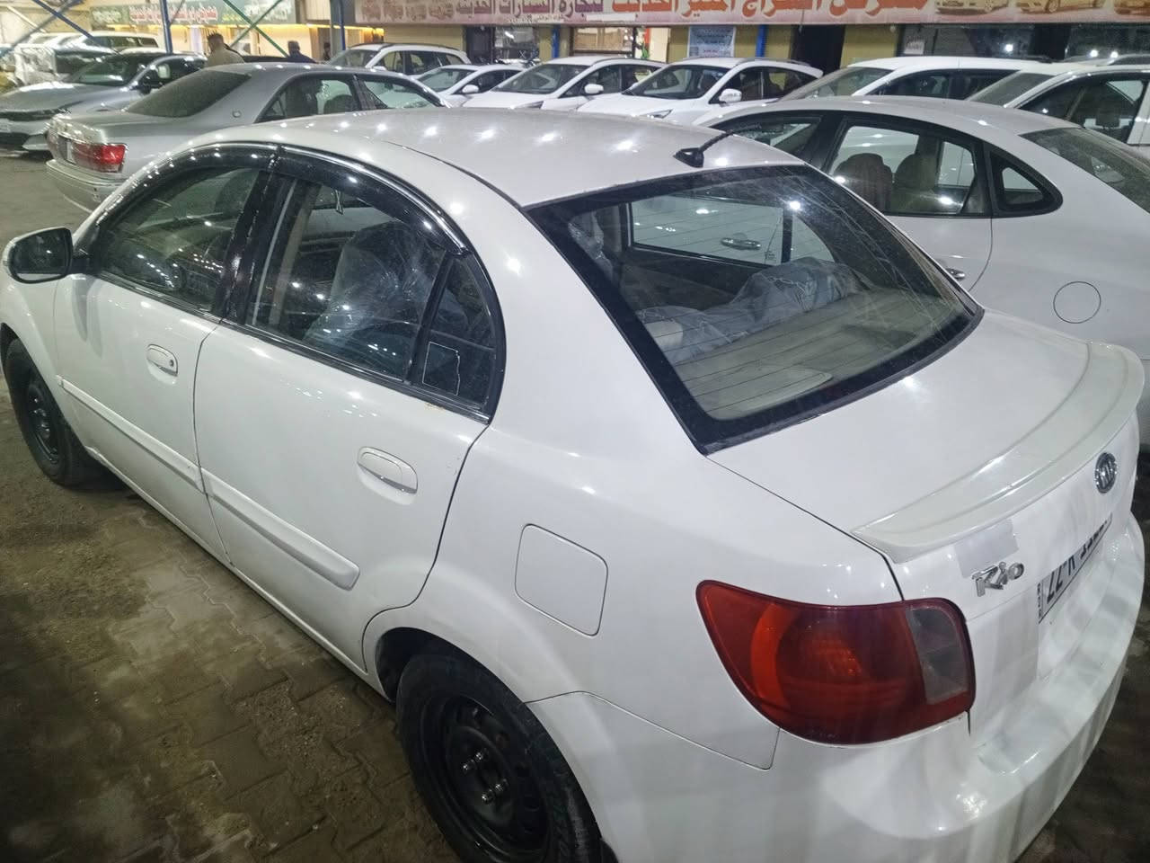 كيه ريو للبيع موديل 2011 محرك ألف 600 السعر 80وبيه مجال رقم جديد بسمي بيه مكانات صبغ ***********
