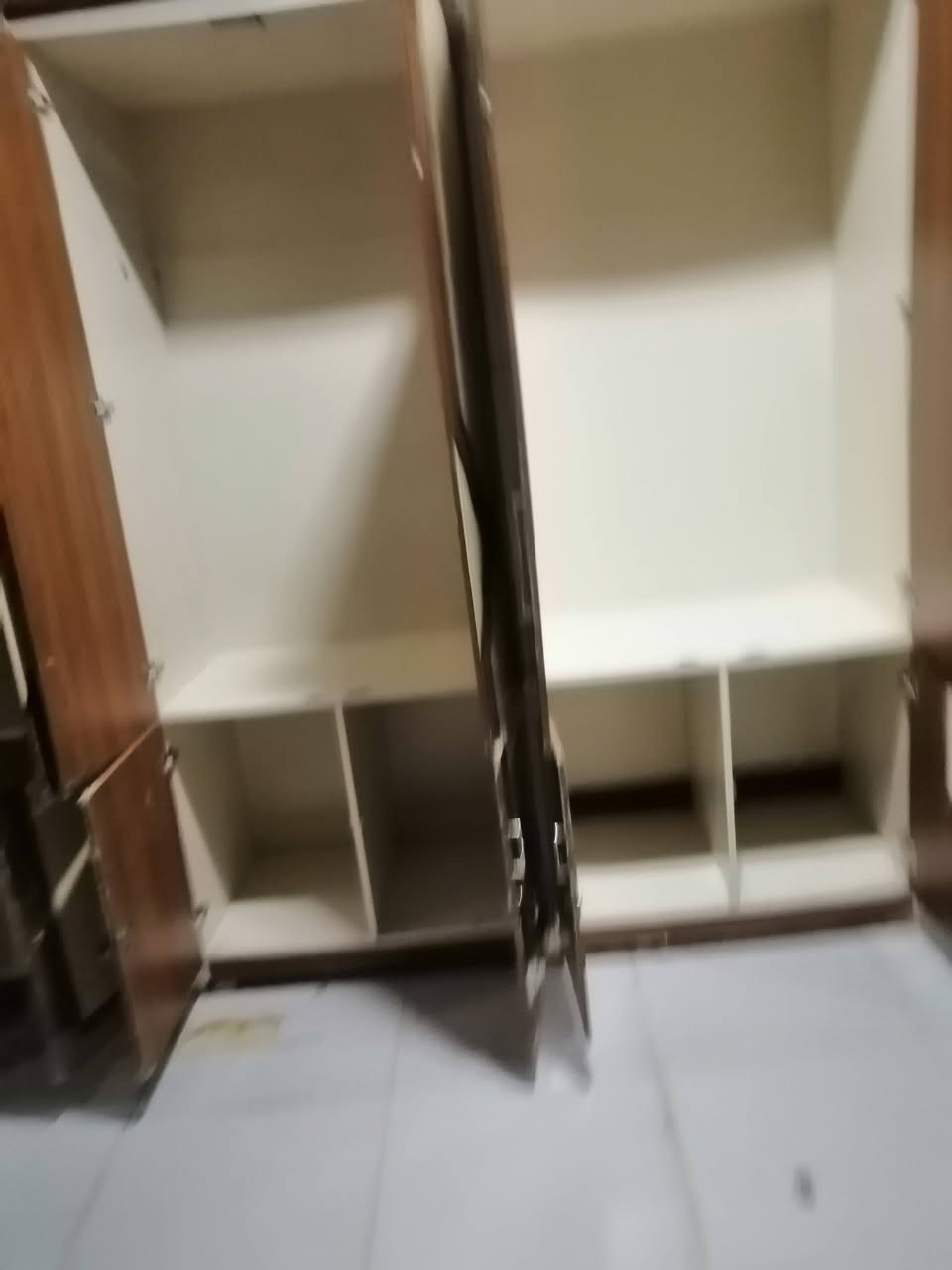 معرض خمس قطع للبيع قياس 4 امتار سعر 325 اتصال ***********
