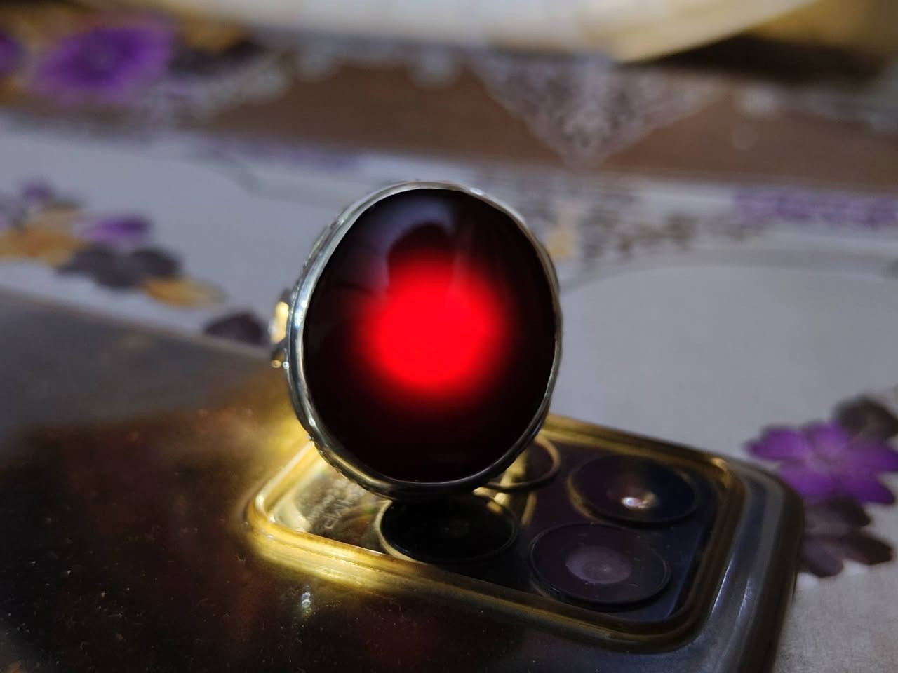 خاتم عقيق انسي يماني كرز الكرز خام ملكي صياغه يدويه السعر 85  الف للطلب ***********
