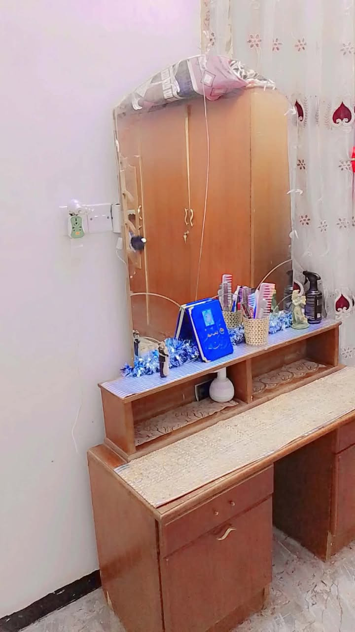 غرفة للبيع هيه والدوشك سعرها 200 ييها مجال


**إذا كنت صاحب هذا الإعلان وتريد حذفه لأي سبب، رجاءا أرسل رسالة إلى الدعم الفني**