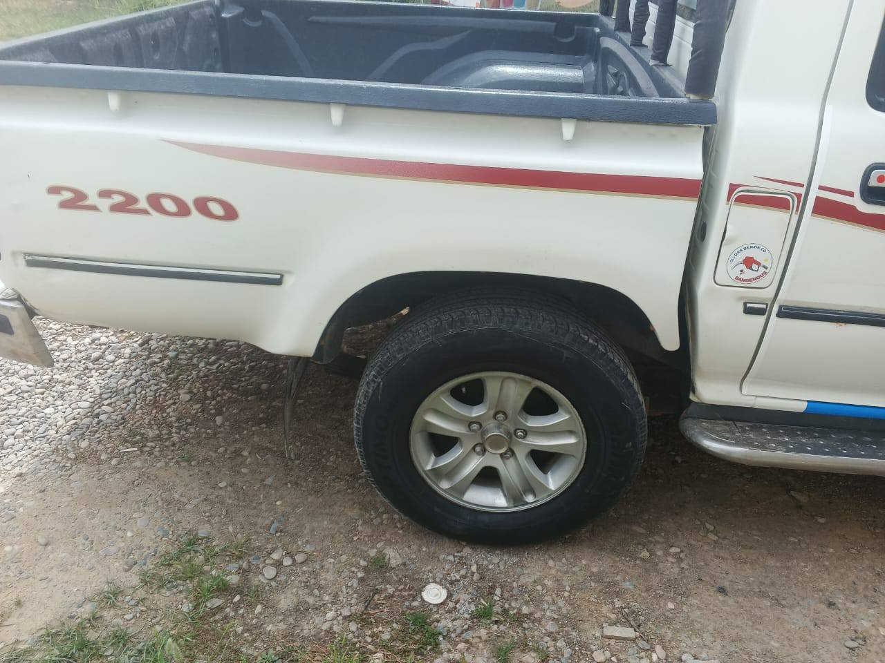 بەناوی خوای گەورە میهرەبان دێر مۆدێل2011لۆک نموونە لە جوانی ماڵی دۆستە هەمووشتێکی بیلادی ماوەتەوە قەترە غایسی نیە هەمووشتێکی بەشەرت  نرخی 80گەڵا کەمێک مەجال ناو نیشان کەرکوکە ***********سەیارەکە وەک وێنەکە جوانە بەس ماشااللە ئەوێت سەنەوی تەواوە
 تکایە موشتەری نیت تیل مەکە لەگەڵ ڕێزم
