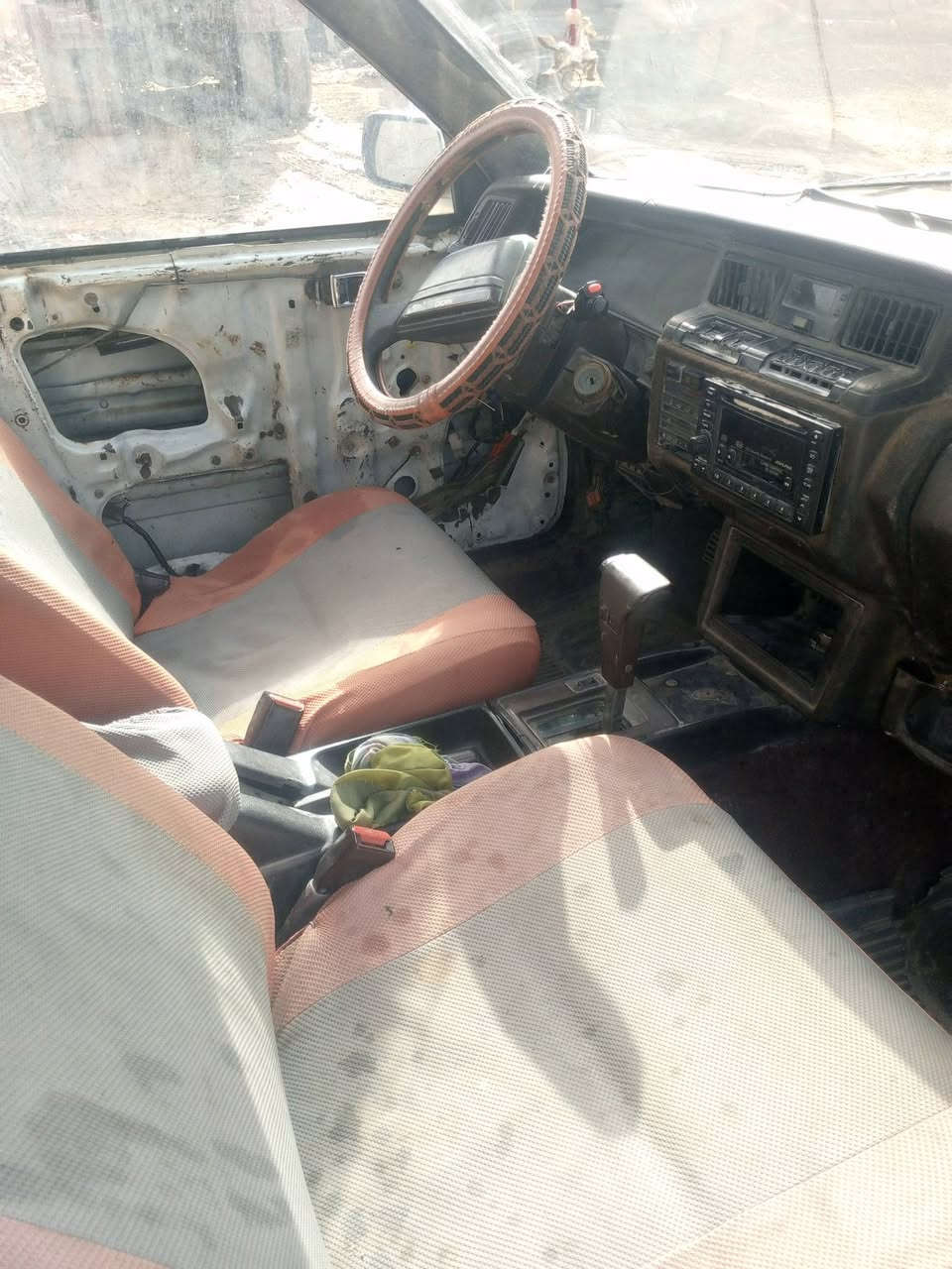 السلام عليكم سيدان لبيع مكينه جديد زوج تاير وباتري جديد تريد وكاله أو مداور مكاني ذي قار قلعه سكر***********
