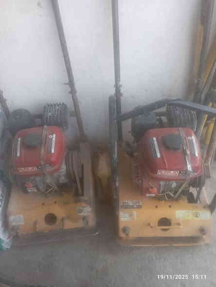 السلام عليكم.                                                                     كوسره كبييره انجيكو  +كوسره جدران انجيكو+ كسار تام 2 درين فر انجيكو حادلات 2 جاهزات وعلى فحص العنوان بابل ابو غرق ***********
