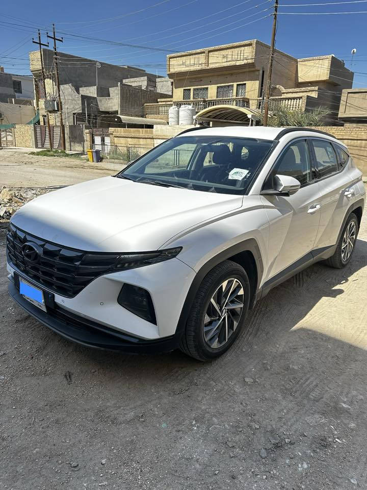 السلام عليكم
توسان ٢٠٢٣ خليجي 

دشبول ايياد …حساس امامي و خلفي ….كاميرا خلفية ….كراسي ٢كهرباء

رقم بغداد باسمي

ماشية ٧٥ 

مكفولة من الصبغ و البارد 

بيها دحجة بسيطة بالباب خلف باب السائق  اثر بإيسكل و ما مصلحها لان ما مبينة 

السعر٢٠٨و بيها مجال بسيط 

مكانها الحلة مركز المدينة 

***********
