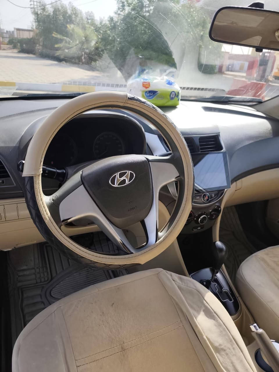 اكسنت 2014 مكفولة ، محرك 1600 محرك جديد صارلي 3اشهر من شديته ، جرس شغال على 120 ، تخم تاير جديد، باتري جديد  ، كير مكفول، السيارة جديدة وما متعوبه ، مكان السيارة ، الديوانية 

للاتصال
‏***********
السعر 95بيه مجال 
شباب مكلف بلنشر
