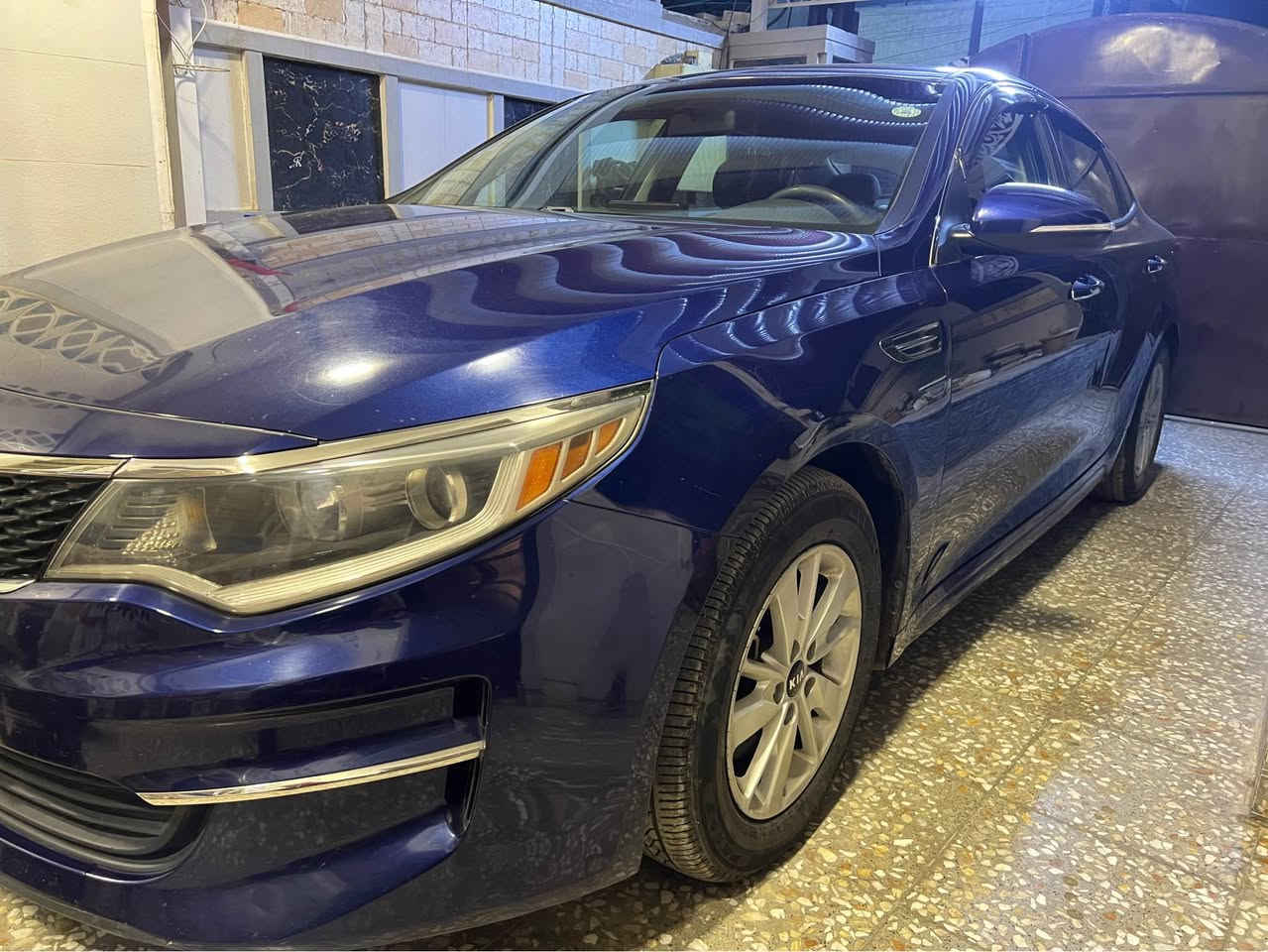 السلام عليكم 
كيا اوبتما 2017 امريكي
رقم اربيل جديد سنويه جديده باسمي تحويل مباشر
نص مواصفات 
محرك 2400 مملعوب بي
ماشيه 70 ميل 
جاهزه من كلشي 
محرك كير صدر 
تبريد 
تخم تاير كله جديد
حادثها بابتين اليمين
بجم كبس مملعوب بي 
السونار موجود  
بغداد الدوره
*********** بغداد, العراق
