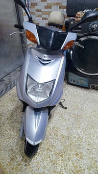 السلام وعليكم   دراجه سكنس للبيع نثيه ياباني 110  دراجه تخبل مشي ماله ...