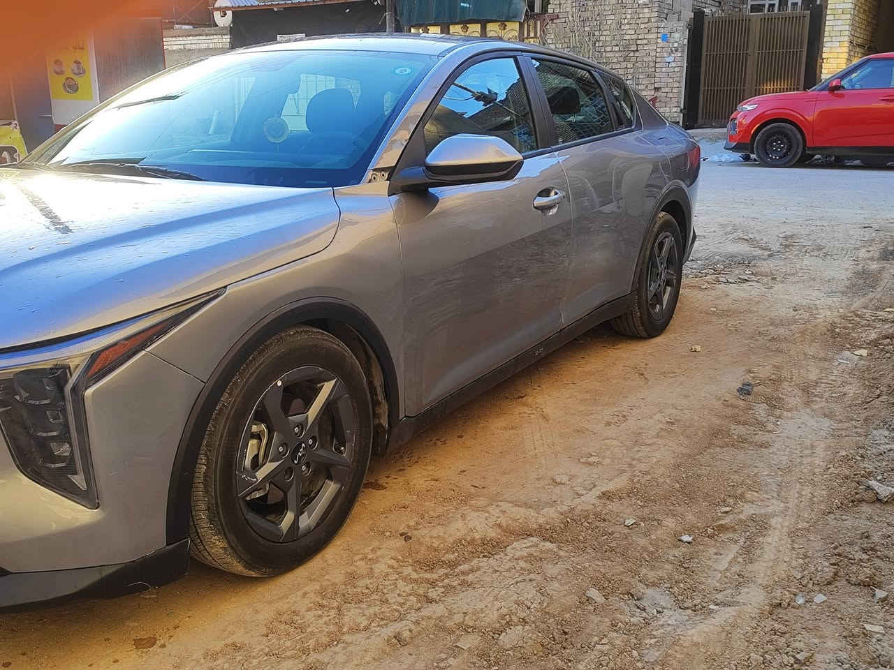 السلام عليكم
متاح k4 2025
وارد امريكي فئة lxs
ماشية 4000mi
بدون ايرباك 
بچم كبس 

***********
السعر  ب $177
