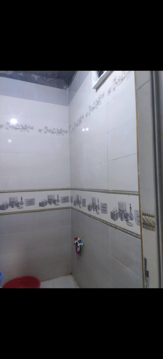 داران للبيع
المساحة الكلية 1180 متر مربع، كل بيت 170 متر
البيت الأول يتكون من غرفتين نوم وصالة ومطبخ وحمام داخلي
مطبخ وحمام داخلي * الارض ميريه *
البيت الثاني يتكون من غرف نوم عدد ٣ ومطبخ وحمام داخلي
بناء بلوك سنة ٢٠٢٠ سطح كونكريت
العنوان : الهارثة - المشان عمود ٨٤ يبعد عن شارع بغداد ٢٠٠ متر
سعر الداران مع الارض ٩٥
*********** رقم الهاتف
