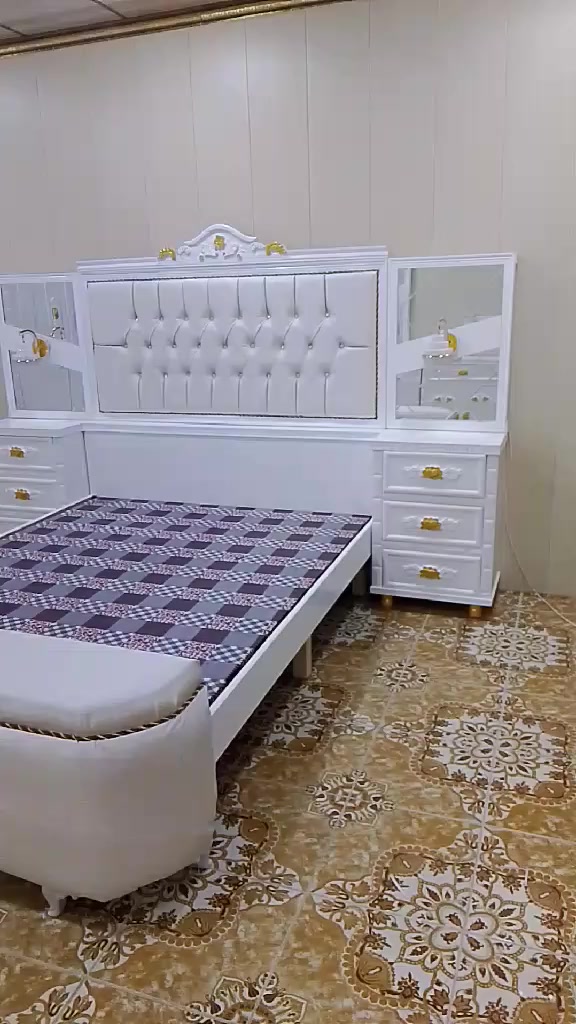 كما وعدناكم على كل ماهو جديد وجميل من معمل نجاره الطارق الشرقاط الحي العسكري قرب القصابين باداره محمود وإخوانه وبأسعار مناسبة شعارنا الدقه في العمل/////***********////***********
