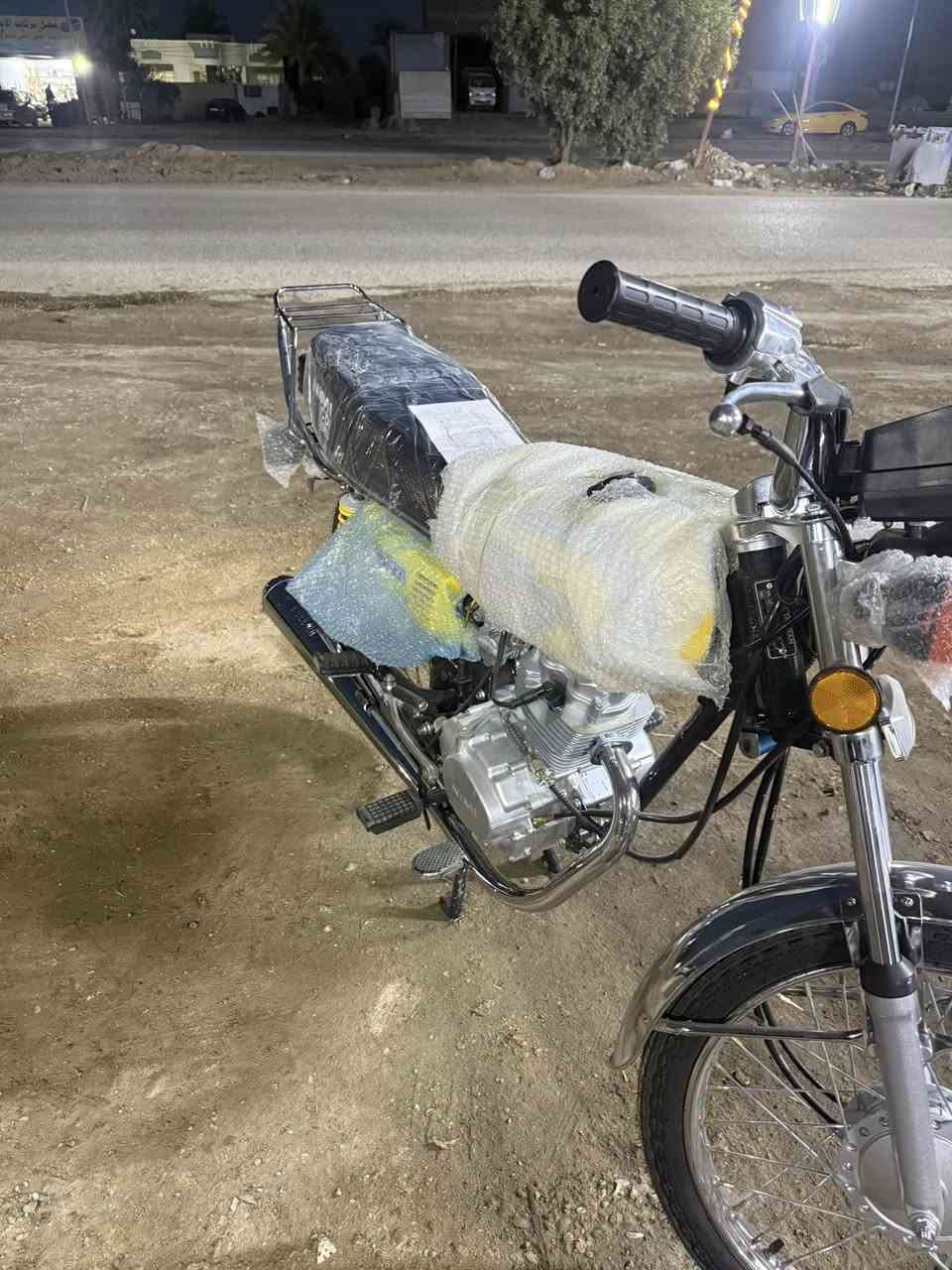 سلام عليكم نامه متياز موديل 2027
دراجه بعدهي ما ماشيه زيرو جديد  اوراق سكن

***********
