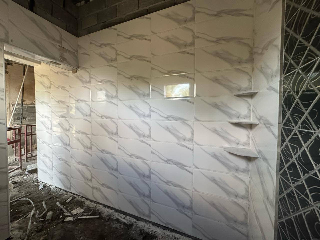 عملنه سيراميك ارضيات جدار شغل درجه اولى شرط خاص وتساب موجود وحالين نشتغل بل رفاعي. ***********
