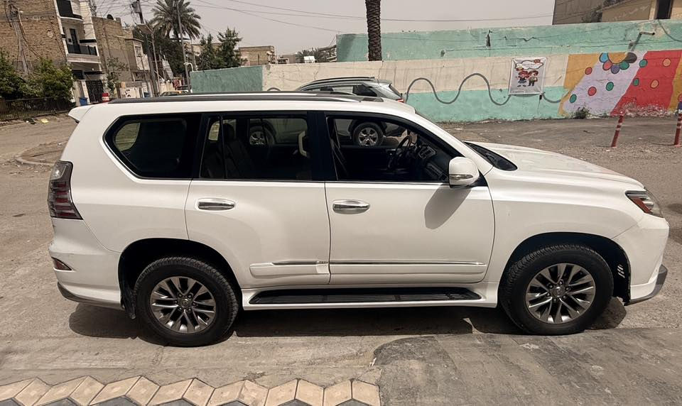 • محرك V8 4.6L / دفع رباعي / 7 راكب
داخل جلد قريميدي نظافة الوكالة / مقاعد تدفئة + تبريد / كل الكشنات كهرباء / فتحة + ثلاجة / مري شفط / جكات /
كاميرات 360 محيطية / رادات جميع الاتجاهات 
 مكفولة / بارد بسيط جداً بالجاملغ الامامي فقط
رقم بغداد باسمي 
السيارة نظيفة جداً وعليها ادامة كاملة

السعر / 275$ 

📌 موقع السيارة بغداد البنوك / ***********
‏‭***********
