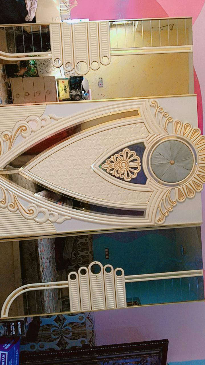 غرفه تركيه نضيفه السعر 600 وبيه مجال مكاني القبله***********
