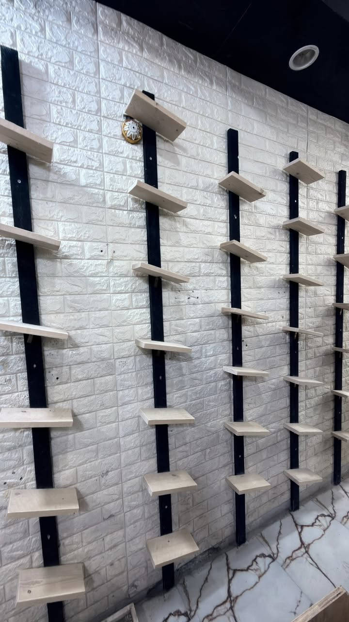 ستاندات خشب مال محل كامل يعني ستاند وحماله خشب ومصبوغ وكلش مرتب ونظيف كلهن ١٥ قطعه ديكور مال محل كامل للاحذيه وبسعر كلش مناسب الي يريده يراسلني ويدلل


**إذا كنت صاحب هذا الإعلان وتريد حذفه لأي سبب، رجاءا أرسل رسالة إلى الدعم الفني**