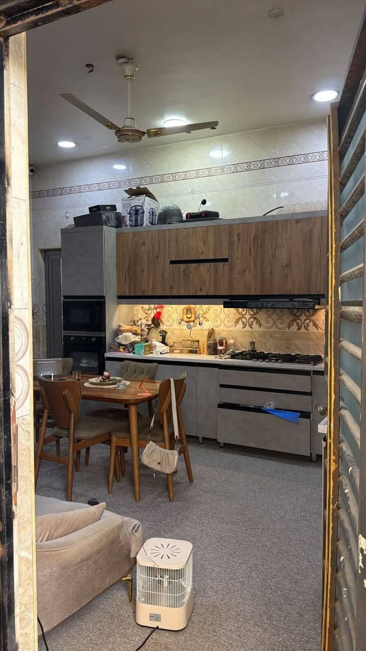 للايجــــــــــــار ✅ 
.
بيت للايجار في حي الرافدين موقع ممتاز بناء حديث 
.
مواصفات البيت  / 
.
غرفتين منام  ، صالة استقبال ، مطبخ ، صحيات ، مخزن 
.
سعر الايجار 750
.

✅ الذهبي للاستثمار العقاري ✅

#مجــــــاز_قانــــــــونيــاً
—————————————
#ملاحظه لعملائنا الكرام يتوفر لدينا عروض عقاريه بيوت للبيع والايجار في كافة مناطق محافظة البصره كذلك يتوفر لدينا بنايات تجاريه للبيع في مناطق ممتازه بوارد شهري ممتاز 
‏‌‎ للمعلومات اكثر التواصل على الارقام الموضحه او زيارة
الموقع 
البصره_ شارع عام حي الزهراء _ قرب مستشفى النفط
***********

#عقارات #بيت #دار #للبيع #استثمار #البصرة #العقارات #الجنينه #الطويسه #كورنيش_شط_العرب #ايجار #بيع 
#مركز_البصرة
