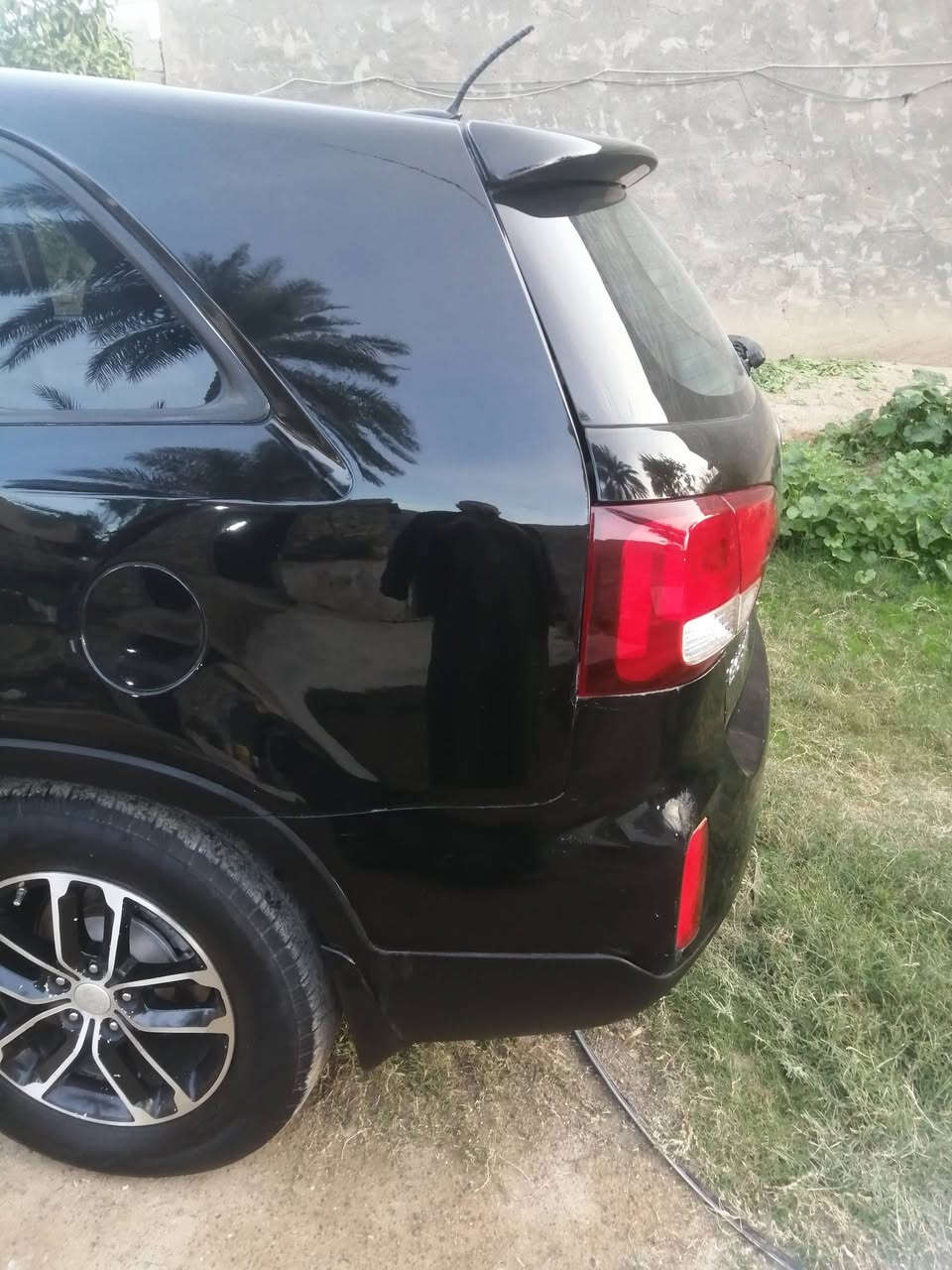 سورنتوا موديل ١٥ شكل ١٦ وارد كامله بيها جاملغ وجنطه نص ٤ سلندر السعر ١٤٥ وبيها مجال قليل  نظام اقتصادي ECO و عادي جاهزه محرك مفتوح بانزين عادي ترايك وين متريد... لون اسود ملكي... مكانها التاجي  منشاه نصر... رقمي *********** بي واتساب وحياكم الله
