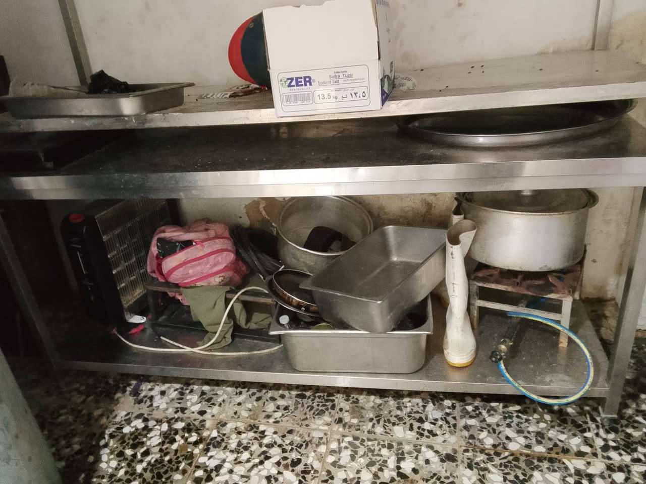 ميوزة سل اسيل تركي نضيفات العدد 2 قياس الطول مترين والعرض 90 سانتيم مكان بغداد السعر ثنينهن 500 وبيهن مجال بسيط الاستفسار ***********
