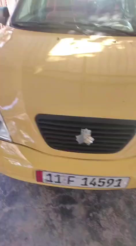 السلام عليكم طيبة ٢٠١٥ سنوية لل٣٣ بيها ضربة بالجنطة مصبوغة صبغ عام  سيارة مكفولة كير ومحرك درشمة جديدة مكفولة من كلشي للشارع كبل *********** العنوان بغداد ابو غريب
