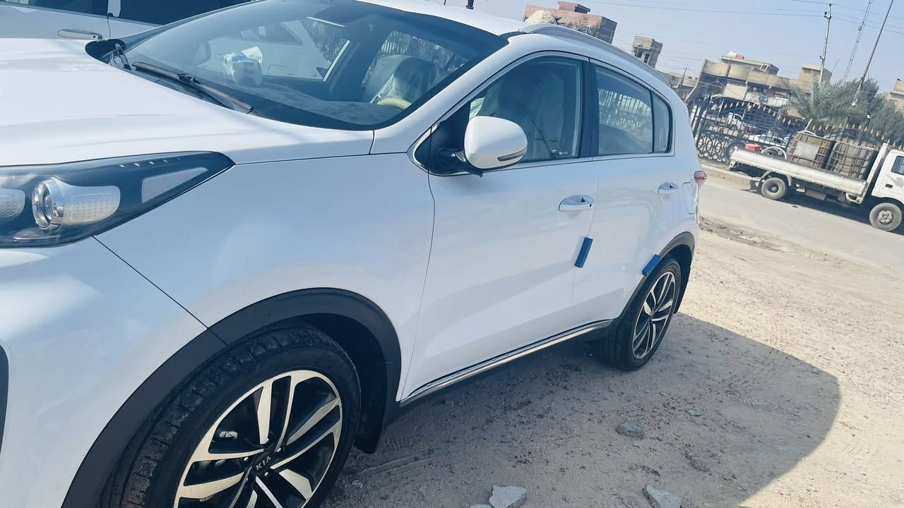 كيا سبورتج. موديل. ٢٠٢١كفاله عامه بدون زلغ. ماشيه ٧٦ الف كيلو. رقم بغداد. بسمي  تحويل ثاني يوم. السعر ٢٠١٢بيه مجال حك جيه رقم تلفون 
***********.
