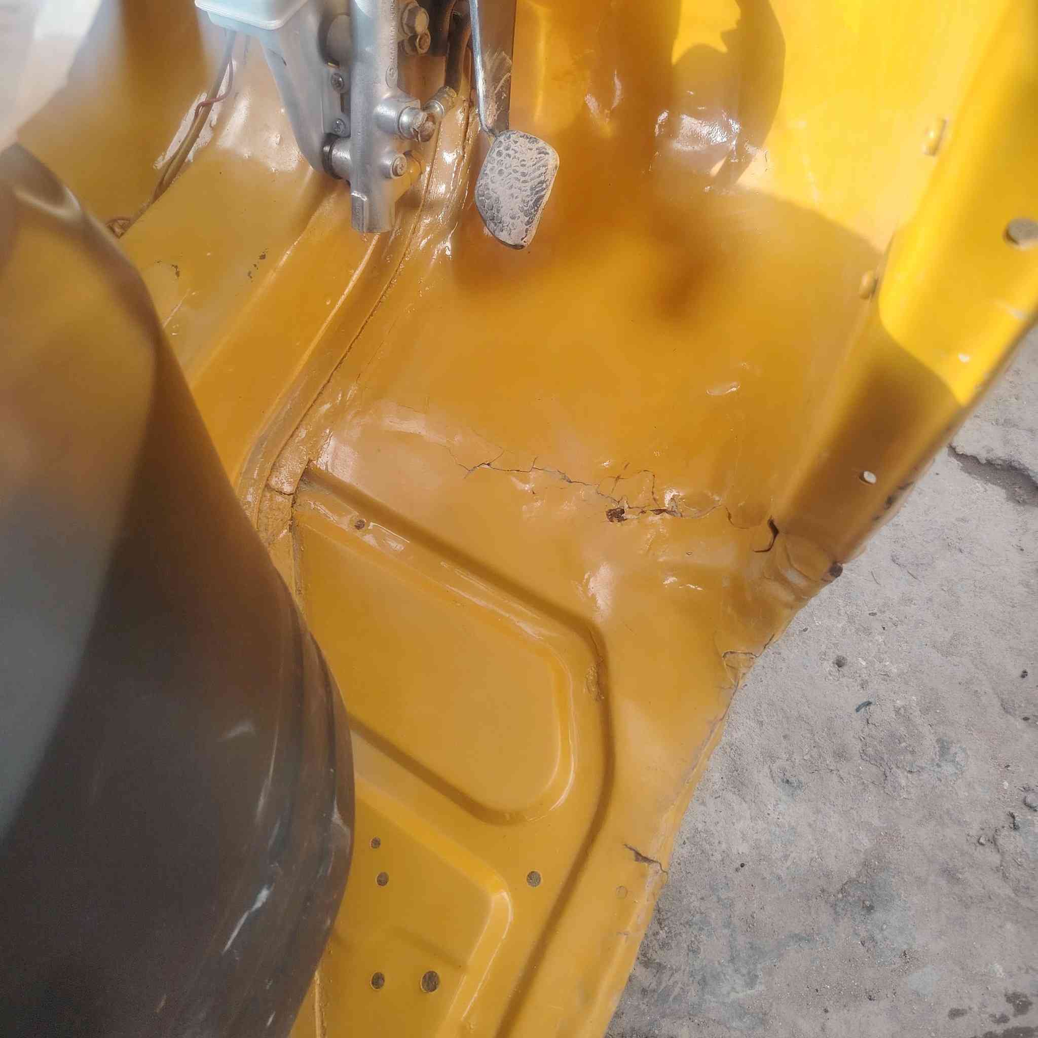 السلام عليكم 20  ضربه بسيطه بلغد موضحه بصوره ودوس معمره بسمي تجفست قبل ١٥ يوم من تجي اطلعلك البوشه ولبستم ولولفات اذا مو شركه اني خسار جيتك مكان بغداد الدوره ابو دشير سعر ٦.٣٠٠ بيها مجال قليل بسمي تحويل مباشر ***********
