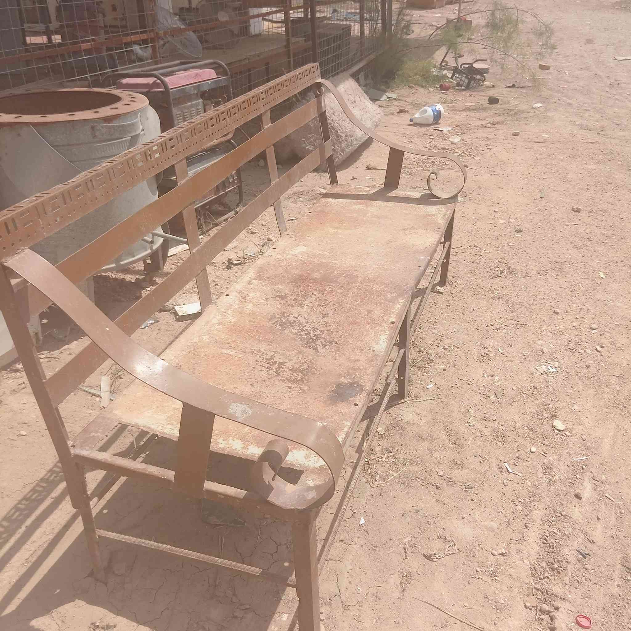 مبرده شرط الشغل
المكان حصوه حي عداي مقابيل موكب الزهراء
***********
