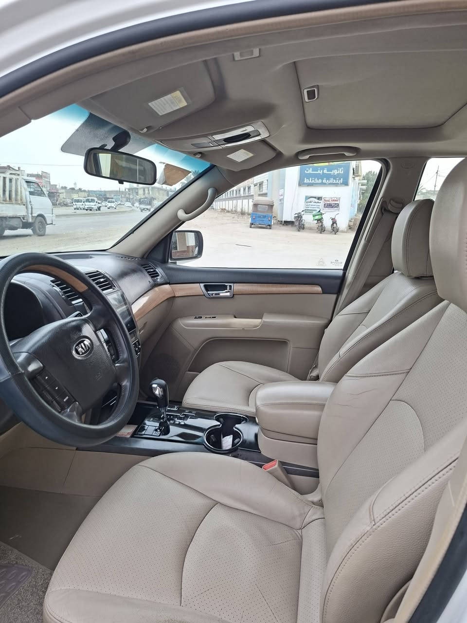 السلام عليكم للبيع 
كيا موهافي موديل 2014 خليجي مكفوله كفاله وسونار موجود بالنشر فول مواصفات 1/1
رقم بغداد انكليزي بأسمي
ماشيه 130
#المواصفات
سلايت روف
بصمه تشغيل
بصمه ابواب تشتغل
شاشه كبيره
كاميرا
مثبت سرعه
ترحيب عند الاقتراب
دواخل جلد
كشن كهربائي
تحكم ستيرن جهتين
حساس خلفي
مري قلاب
لادار+حساس
كشنات تدفئه
لايت لد امامي وخلفي
مكينه 6 سلندر  
7 راكب 
3 قطع تبريد
 ارضيه جلد
كاعيات مال الشركه
سياره جديده وعلا ايدي مامتعوبه
#مكان_السياره_بابل
السعر 165
للأستفسار 
‏‪***********
***********
