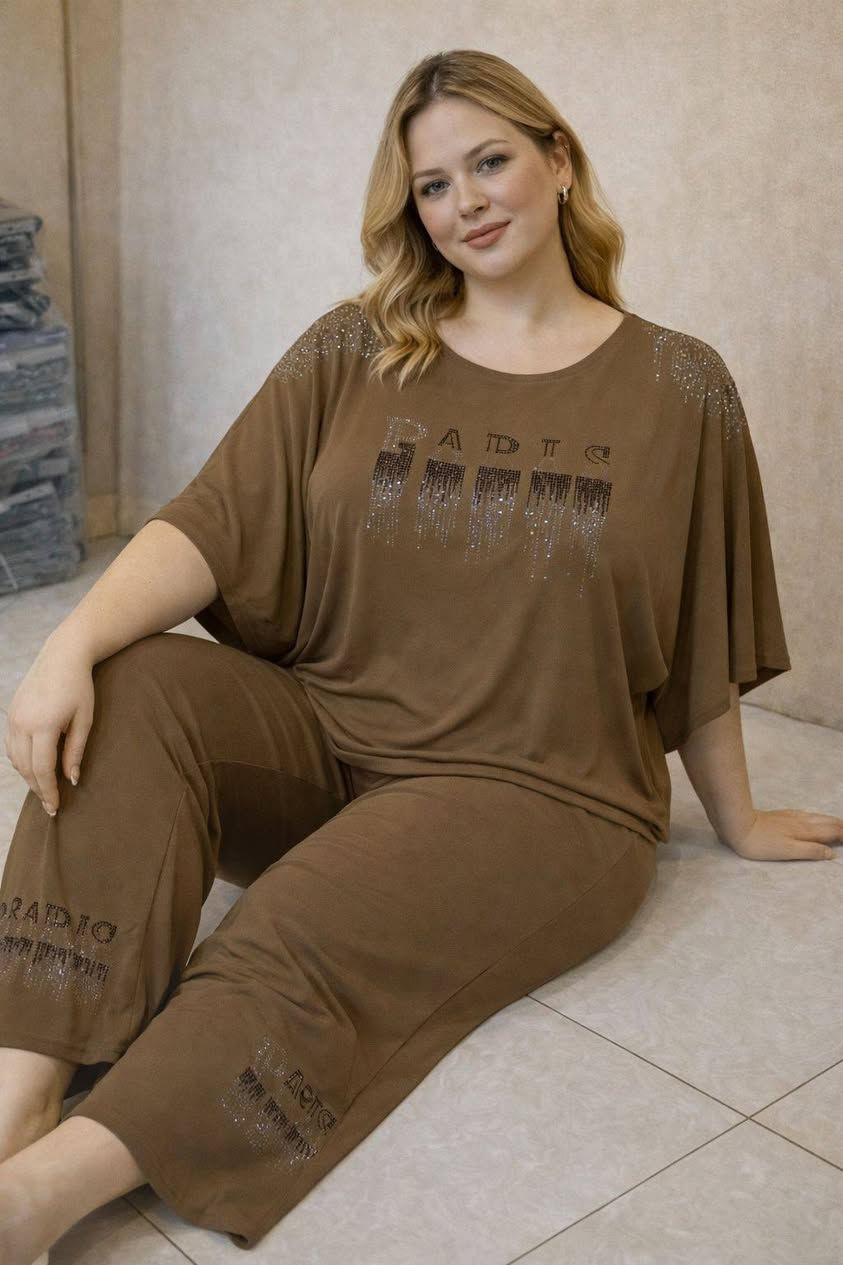 تراك نسائي 
فانيلة مريب 
يلبس من وزن 45 الئ 95
عنوان سبع البور شارع سوداني كوزمتك رنوش
توصيل جميع محفظات العراق 
حجز وتساب ***********
